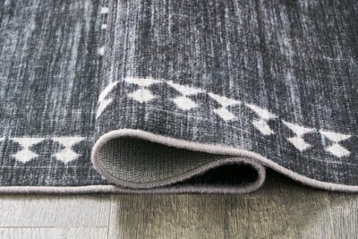 Arloman 5' x 7' Washable Rug - Image 5