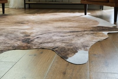 Sportsmen 6'5" x 7'11" Rug - Image 4