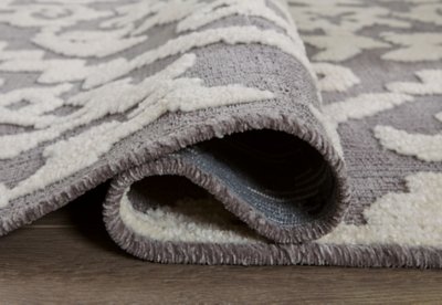 Oddetteley 7'8" x 10'1" Washable Rug - Image 5