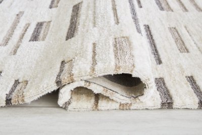 Leesdale 5' x 7' Rug - Image 5
