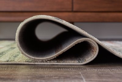 Kemart 5' x 7' Rug - Image 5