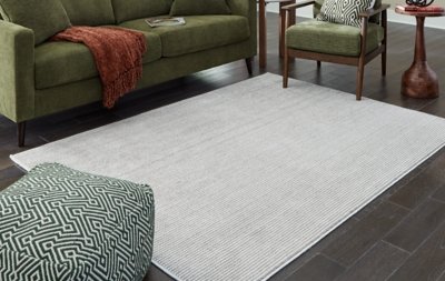 Eduring 5' x 7' Rug - Image 3