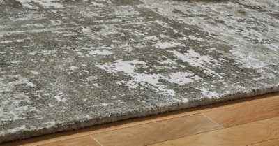 Valmontic 5' x 7' Rug - Image 4