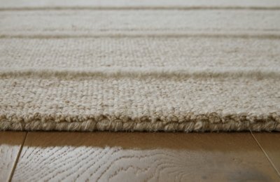 Teelgan Extra Large Rug - Image 4