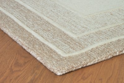 Teelgan Large Rug - Image 4