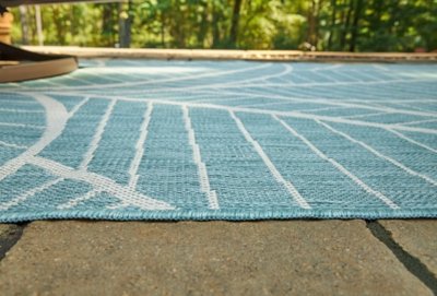 Hulsia 5' x 7' Rug - Image 4