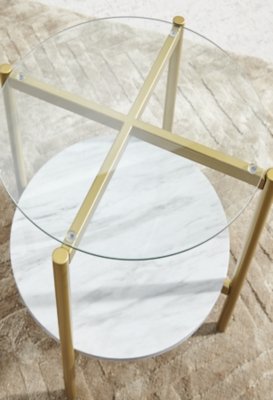 Wynora End Table - Image 4