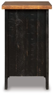 Valebeck Chairside End Table - Image 9