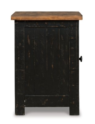 Valebeck Chairside End Table - Image 8