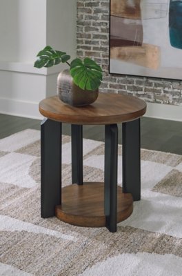 Kraeburn End Table - Image 3