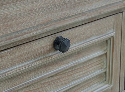 Moreshire End Table - Image 9