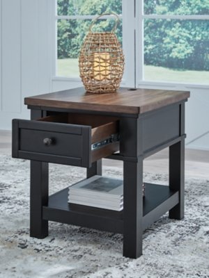 Wildenauer End Table - Image 10