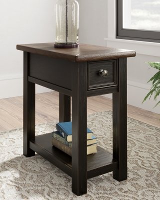 Tyler Creek Chairside End Table - Image 3