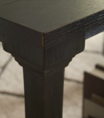 Wellturn Sofa Table - Image 7