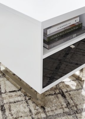 Gardoni Chairside End Table - Image 10