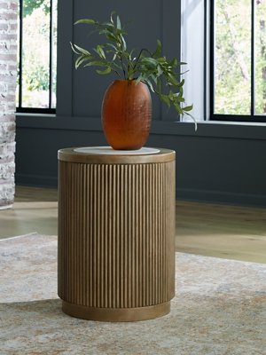 Camdill End Table - Image 3