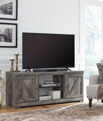 Wynnlow 63" TV Stand - Image 7
