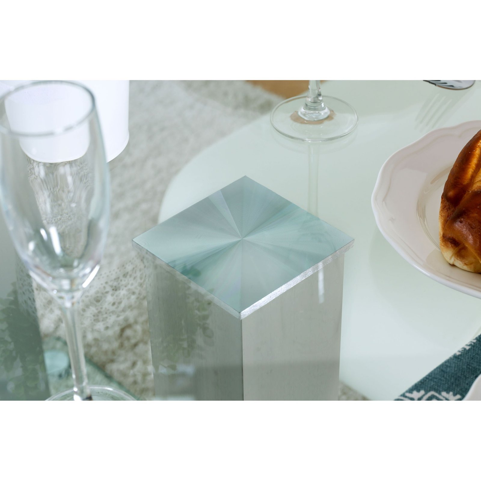 Richfield Dining Table - Image 2