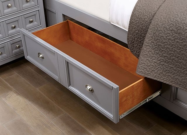 Castlile 4 Pc Queen Bedroom Set - Image 4