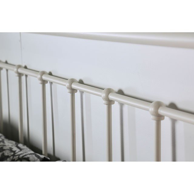 Iria Full Bed - Image 4