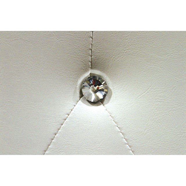 Velen Queen Bed - Image 4