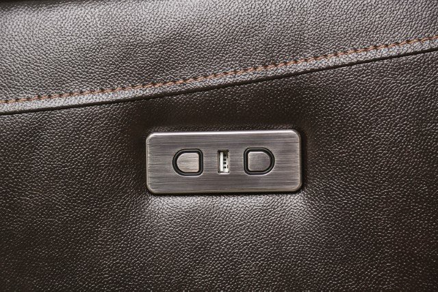 Gorgius Power Loveseat - Image 4