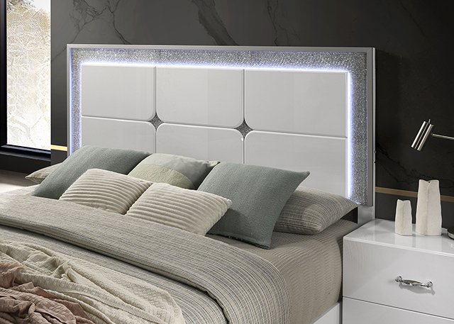 Stoholm 4 Pc Queen Bedroom Set - Image 4