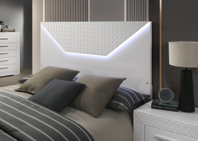 Whitby Bed - Image 4