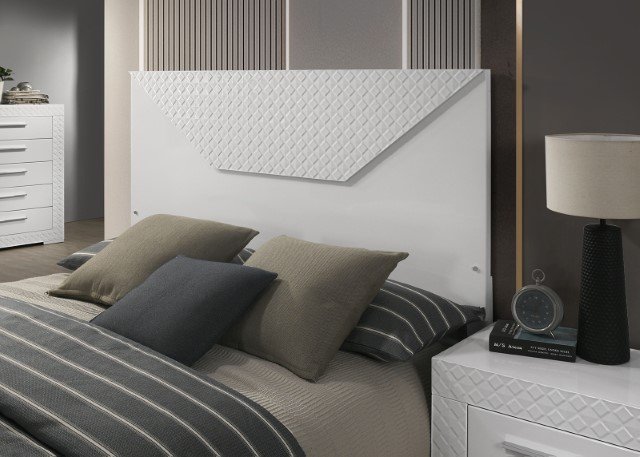 Whitby 5 Pc Queen Bedroom Set - Image 5
