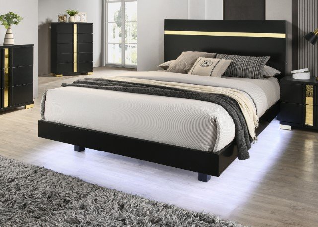 Lillestrom 4 Pc Queen Bedroom Set - Image 4