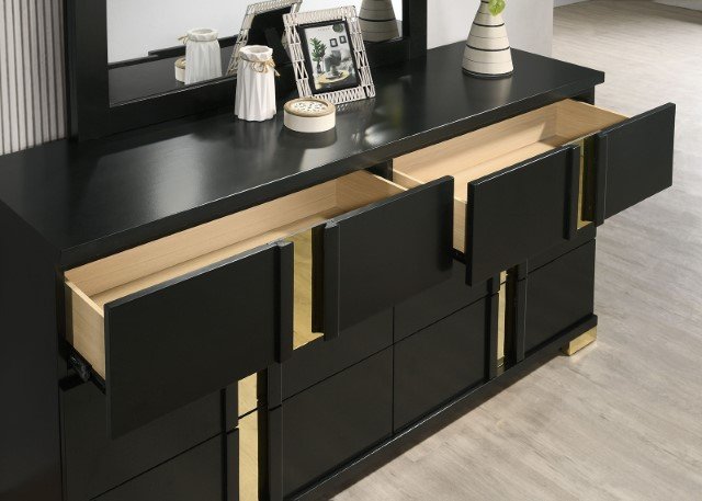 Lillestrom 4 Pc Queen Bedroom Set - Image 7