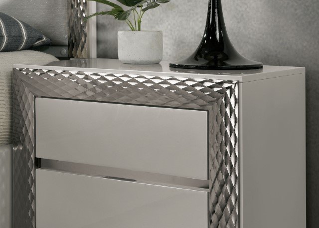 Ventnor Nightstand - Image 3