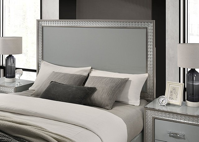 Cassiopeia 4 Pc Queen Bedroom Set - Image 3