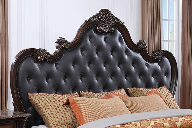 Ventresca 5 Pc Queen Bedroom Set - Image 4