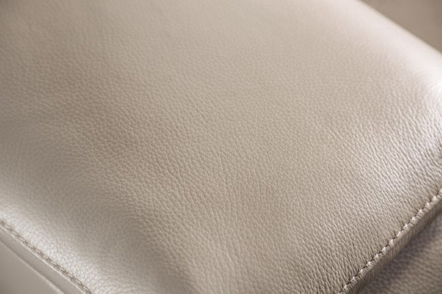 Balderico Power Loveseat - Image 4