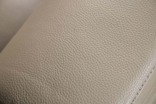 Altamura Power Loveseat - Image 4