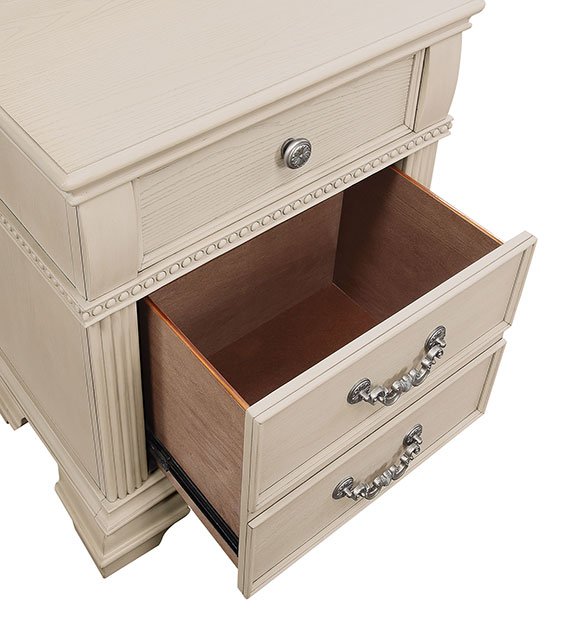 Pamphilos 4 Pc Queen Bedroom Set - Image 4