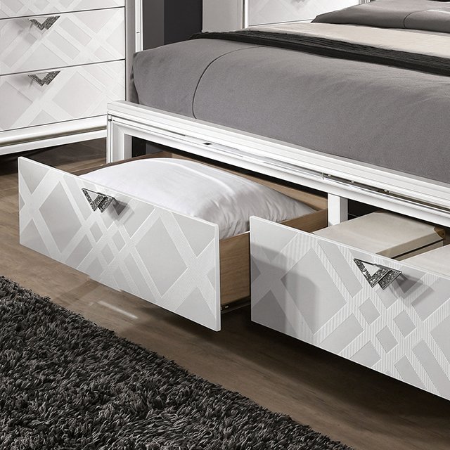 Emmeline 4 Pc Queen Bedroom Set - Image 3