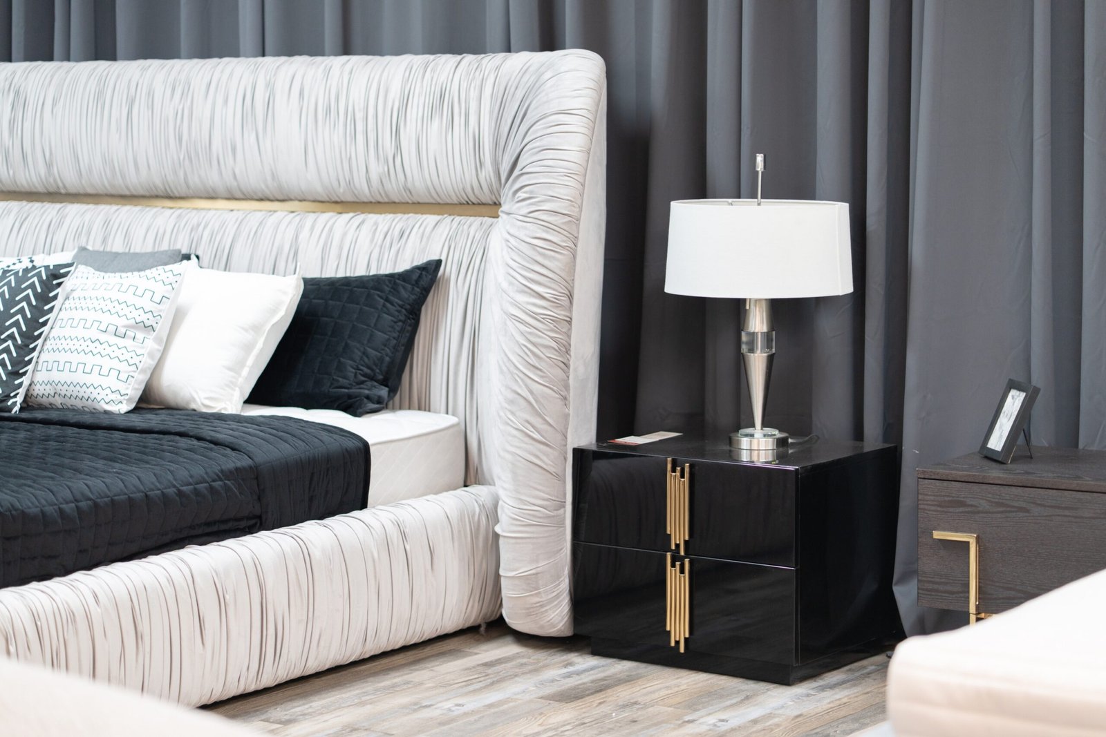 Modrest Token Modern Black & Gold Nightstand - Image 5