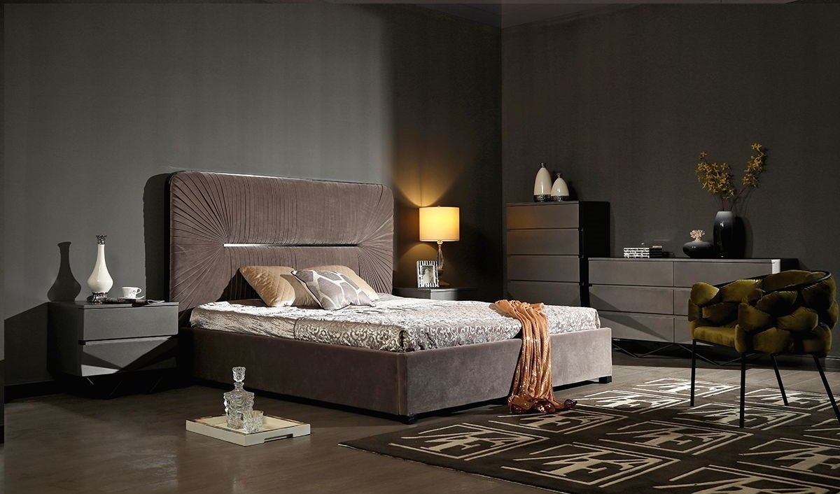Modrest Duke Modern Grey Velvet & Black Gun Chrome Bedroom Set - Image 5