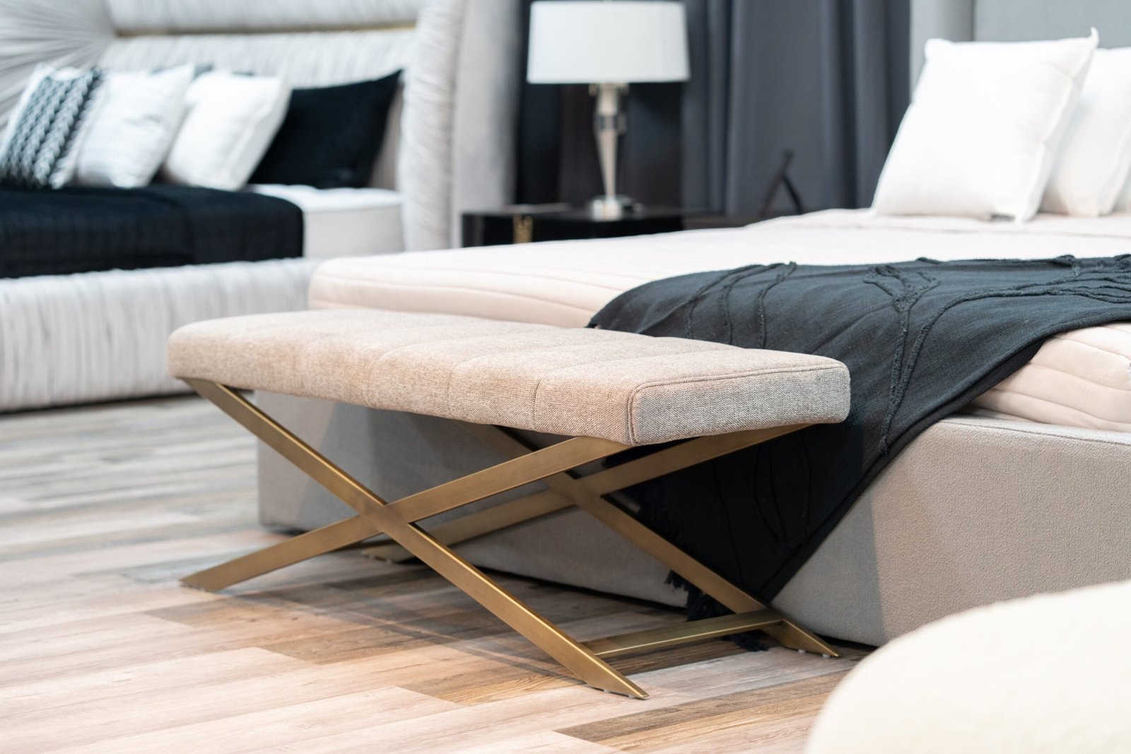 Modrest Xane - Contemporary Grey Fabric & Brushed Brass Bench - Image 4