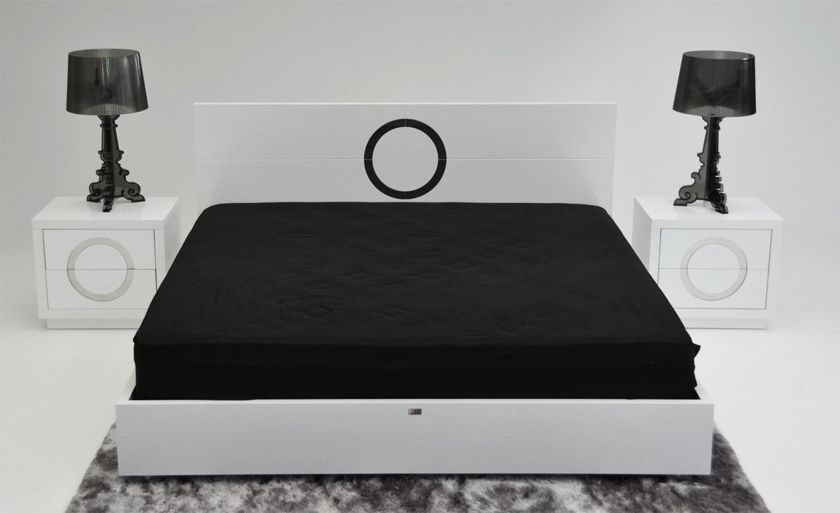 A&X Ovidius - Modern White Crocodile Lacquer Bed - Image 5