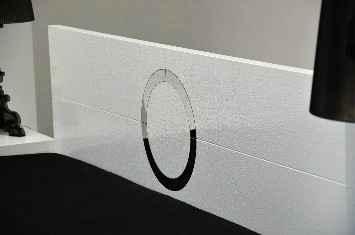 A&X Ovidius - Modern White Crocodile Lacquer Bed - Image 3