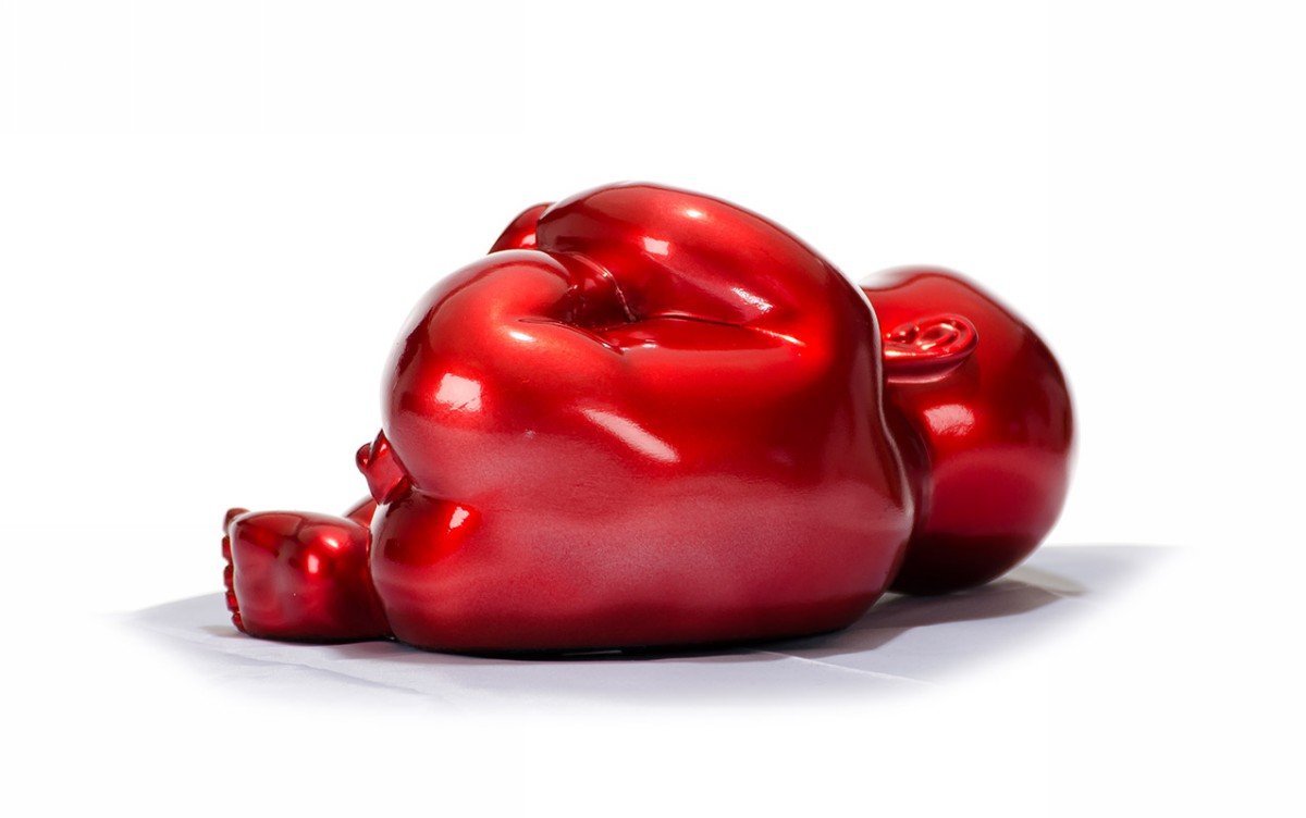 XD0054 Modern Red Baby Playing Sculpture - Image 5