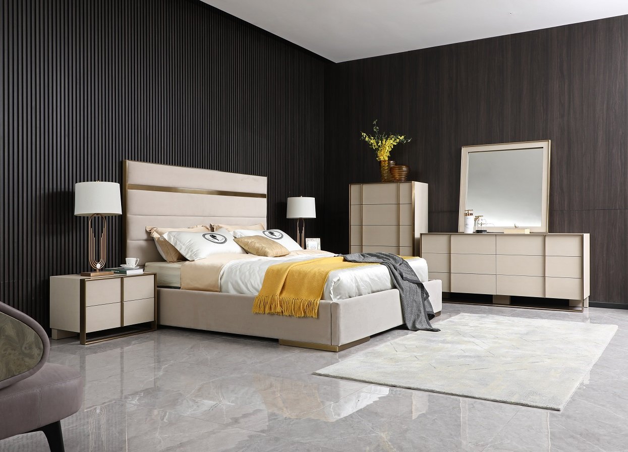 Nova Domus Cartier - Modern Beige Shagreen and Brushed Brass Nightstand