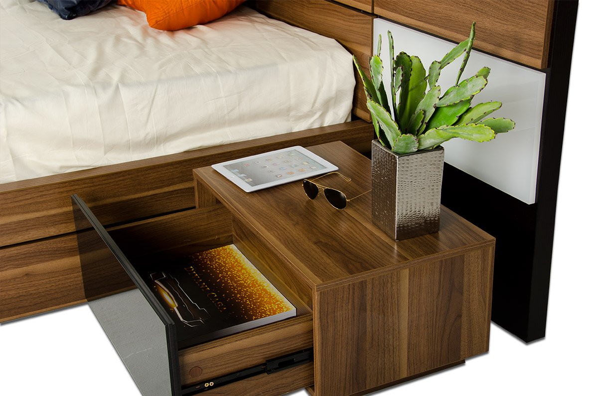 Eastern King Modrest Rondo Modern Eastern King Bedroom Set