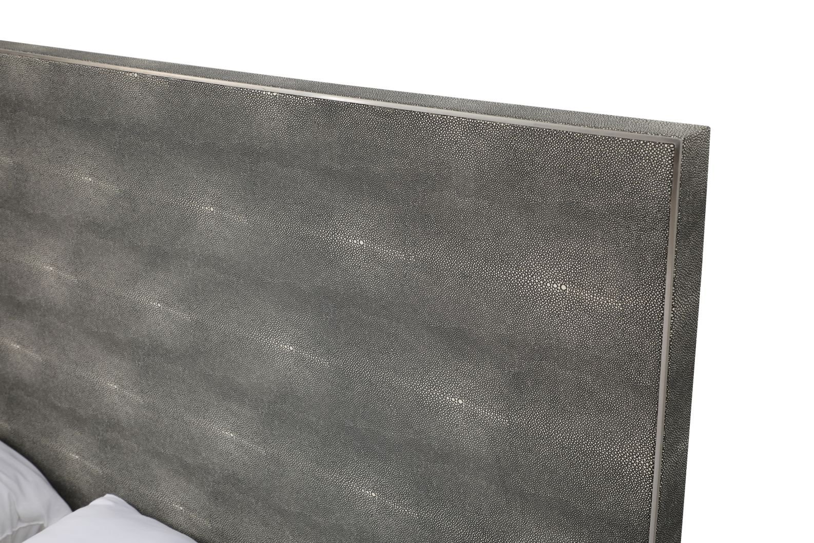 Modrest Dynasty - Eastern King Modern Shagreen Bedroom Set - Image 3