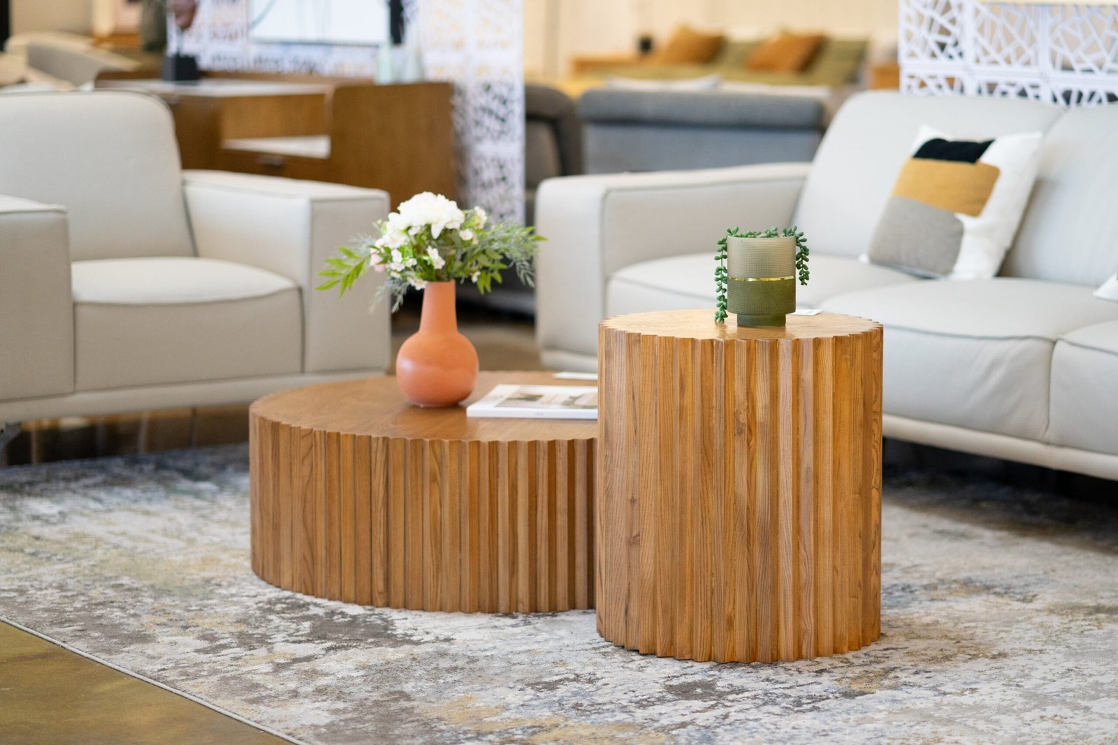 Modrest Espana - Modern Walnut Round End Table - Image 3