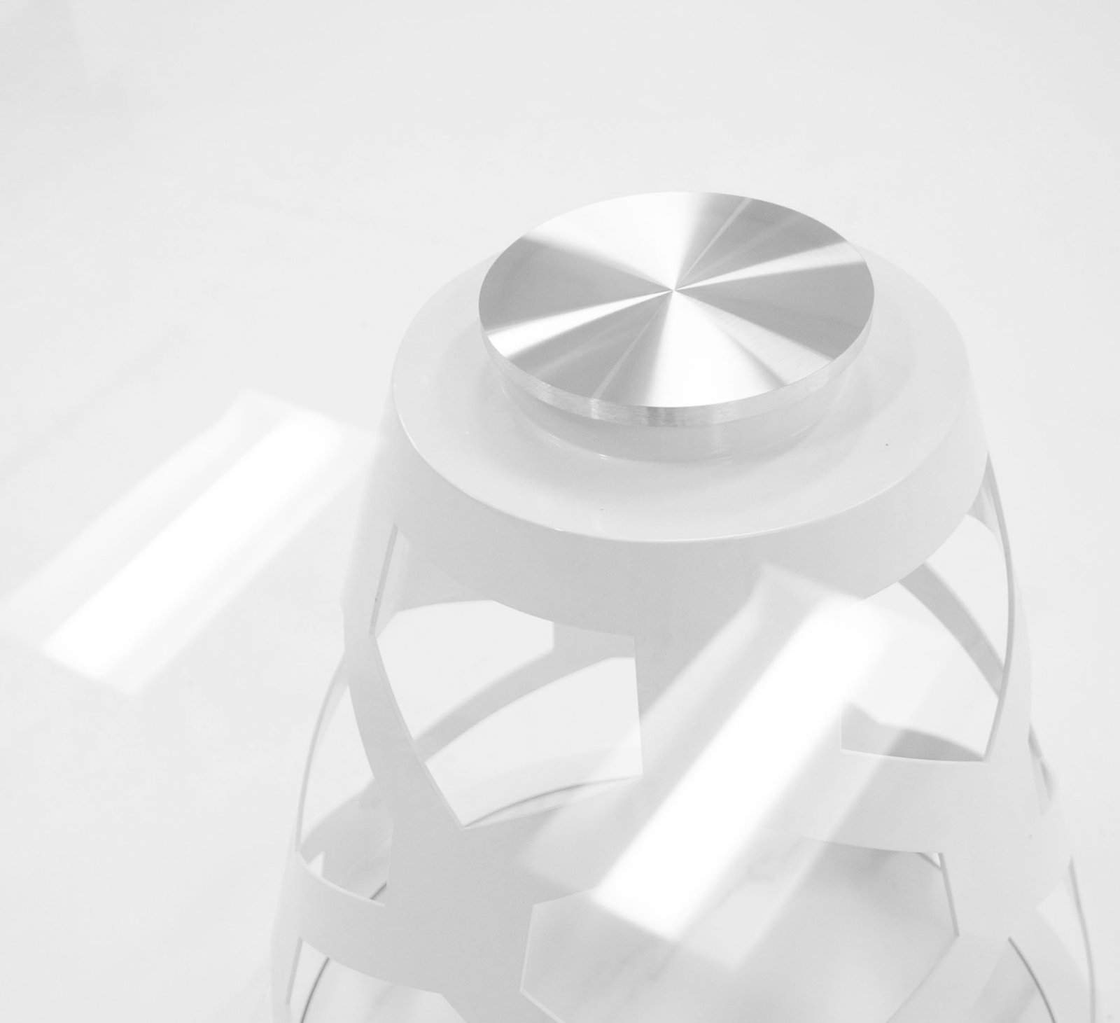 Modrest Lilly - Modern 12mm Round Glass + White Dining Table - Image 4