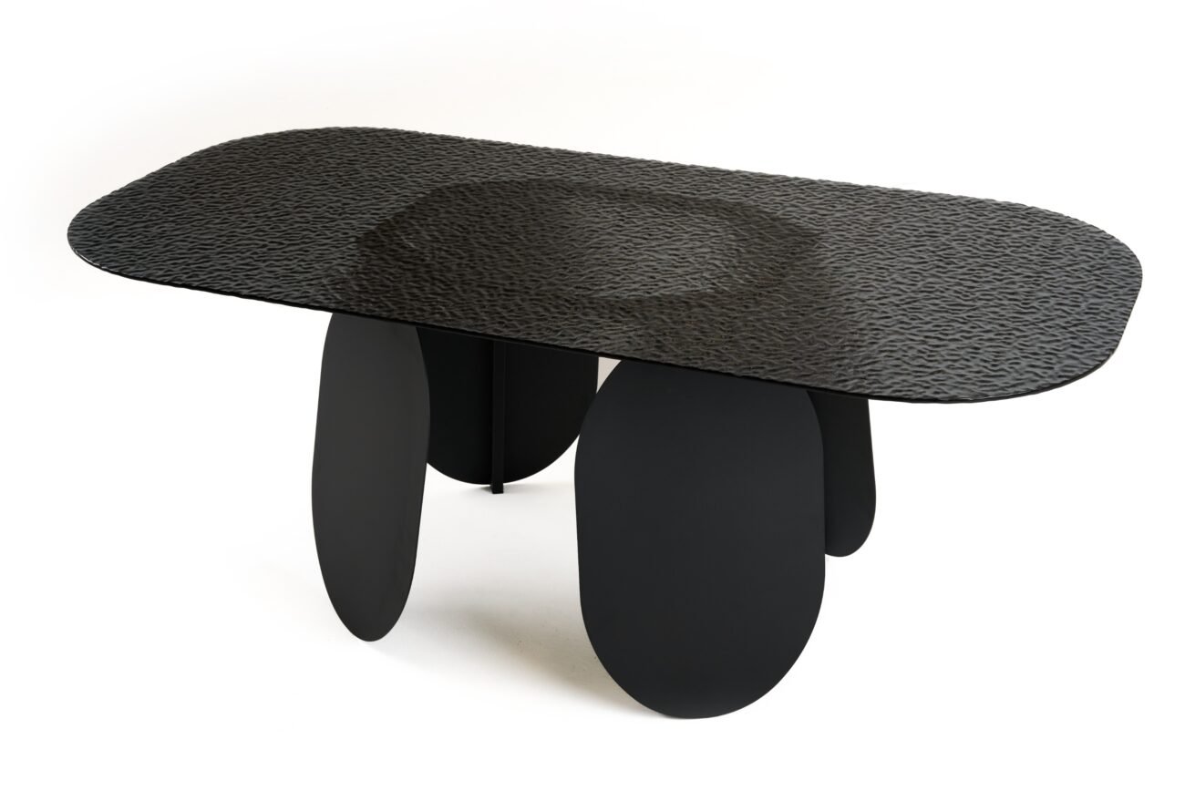 Modrest Maxine - Modern Hammered Grey Glass Rectangular Dining Table - Image 4